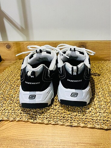 35 Beden siyah Renk SKECHERS D?LITES