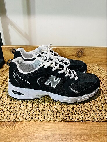 New Balance 530 sneaker trainer