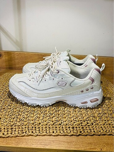 37,5 Beden Skecher D?lites