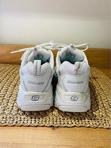 37 Beden beyaz Renk Skechers stamina