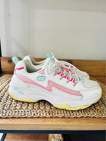 37,5 Beden Skechers