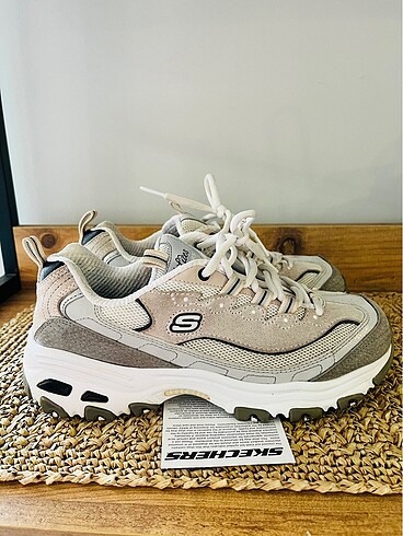 37,5 Beden Skechers