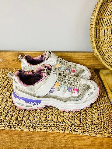 34 Beden Skechers