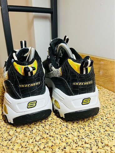 38,5 Beden siyah Renk Skechers
