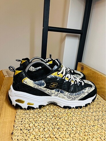 38,5 Beden Skechers