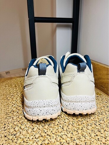 40 Beden ten rengi Renk Skechers