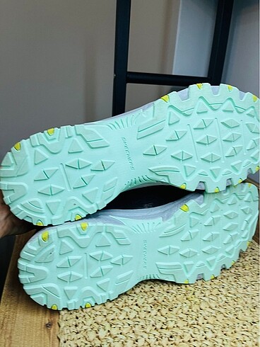 40 Beden siyah Renk Skechers