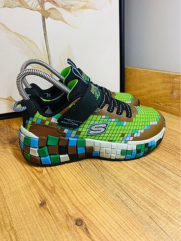 Skechers