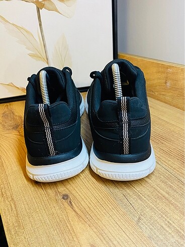 38,5 Beden siyah Renk Skechers