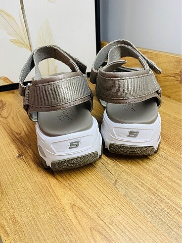39 Beden kahverengi Renk Skechers