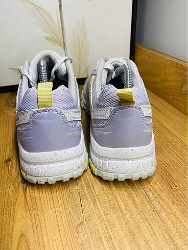 38 Beden çeşitli Renk Skechers