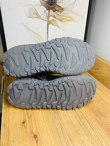33 Beden siyah Renk Skechers