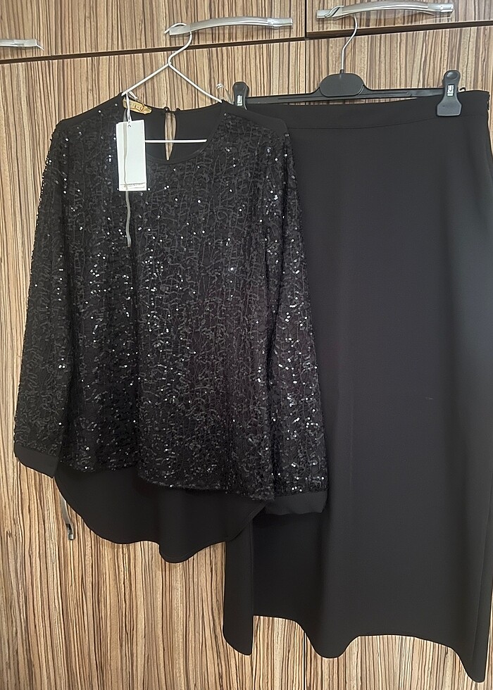 Paletli bluz etek takım . - Görsel 3