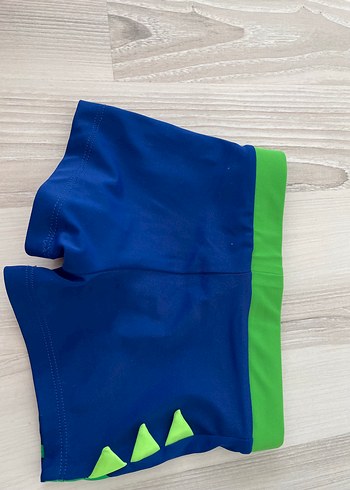 Renkli Baskılı Erkek Çocuk Mayo Şortu - Görsel 3