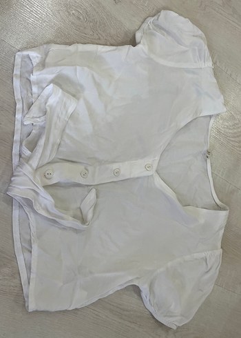 Beyaz Keten Düğmeli Kısa Kollu Bluz - Görsel 2