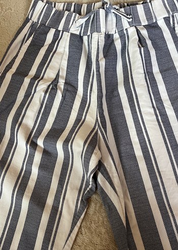 Gri Çizgili Kadın Pilili  Kumaş Pantolon - Görsel 3