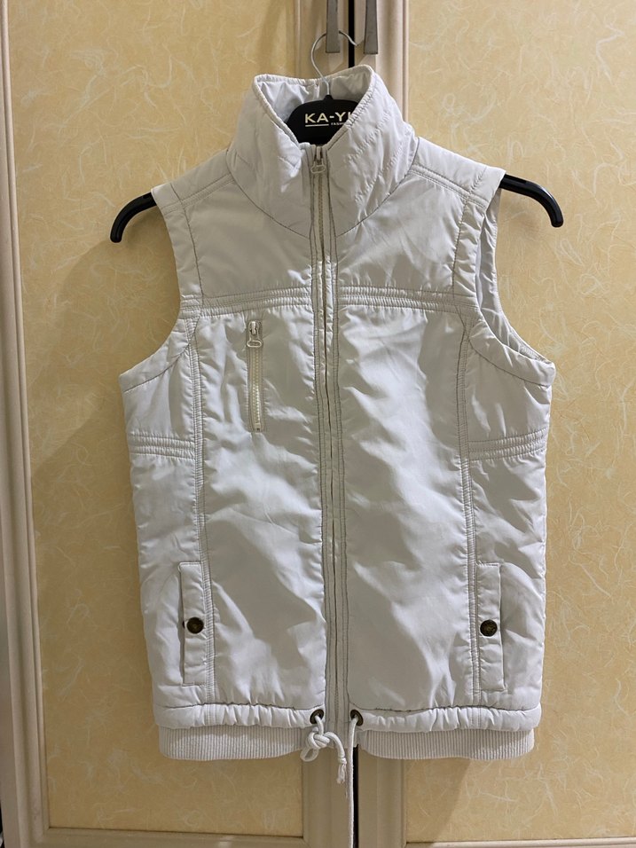 Beyaz Kısa Fermuarlı Kadın Yelek - Görsel 2