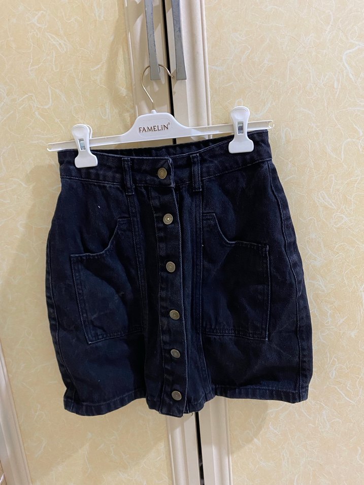 Düğmeli Siyah Denim Mini Etek - Görsel 2