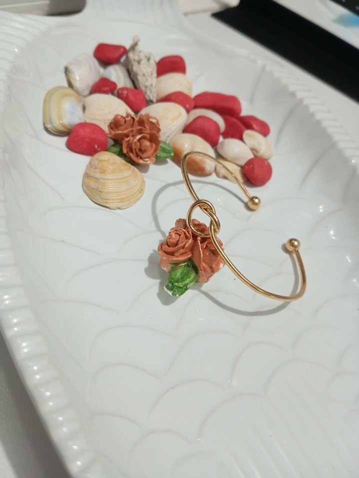 Altın Renkli Boncuklu Kadın çelik Bileklik - Görsel 4