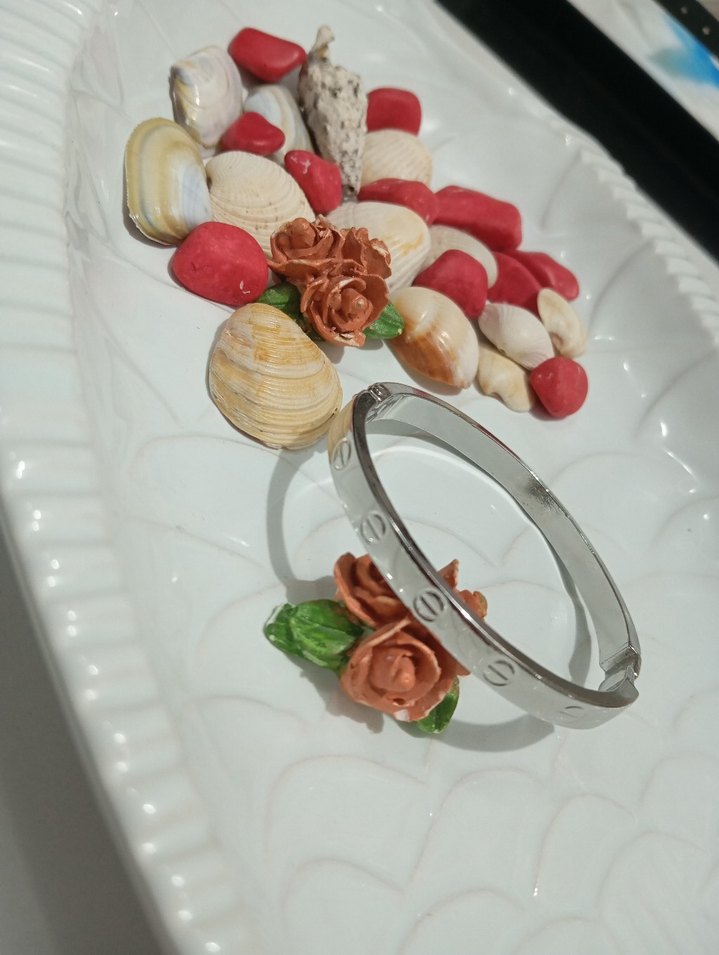 Altın Renkli Boncuklu Kadın çelik Bileklik - Görsel 5