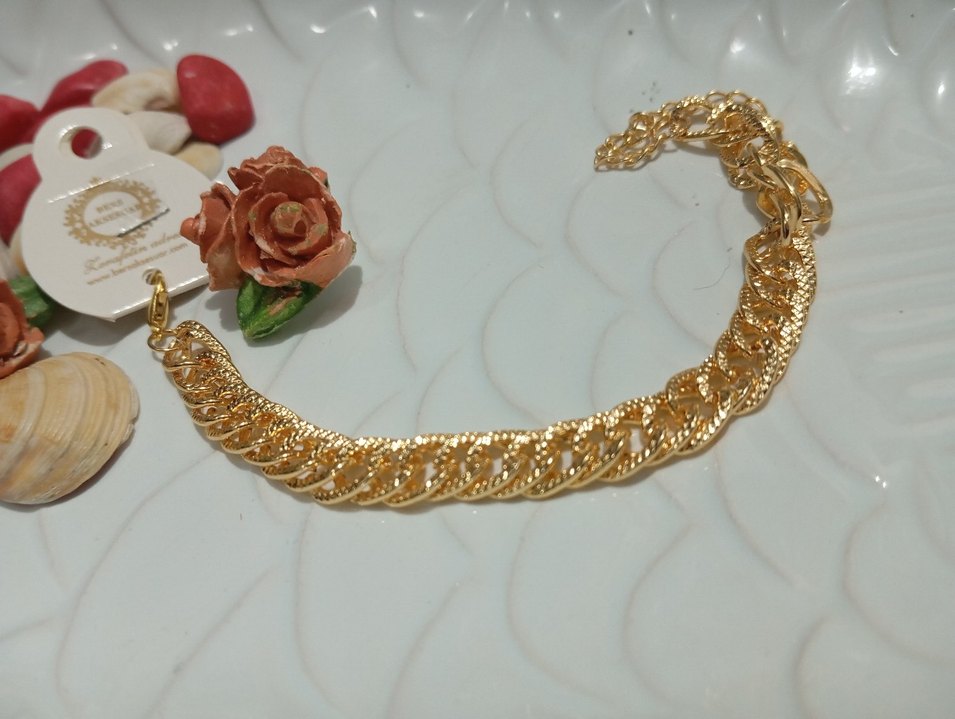 Zincir Detaylı Parlak Altın Kadın El Zinciri - Görsel 5