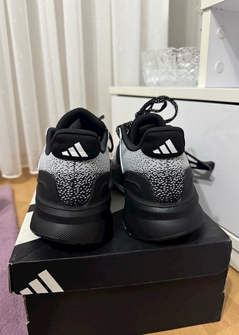 Erkek Adidas Gri Zebra Desenli Bağcıklı Spor Ayakkabı - Görsel 3