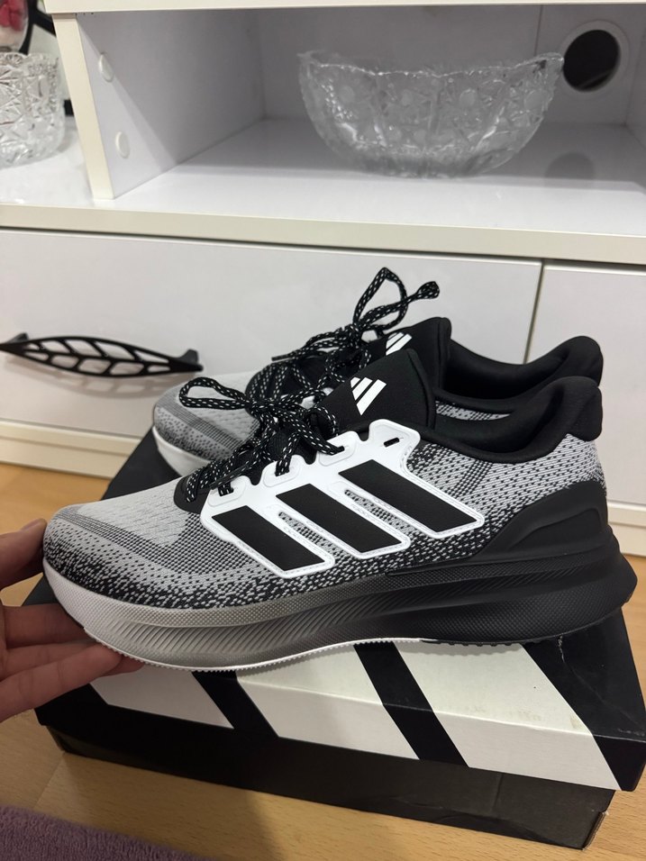 Erkek Adidas Gri Zebra Desenli Bağcıklı Spor Ayakkabı - Görsel 2