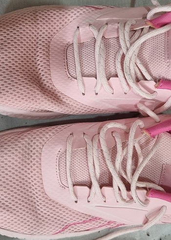 reebok Pembe Bağcıklı Ayakkabısı