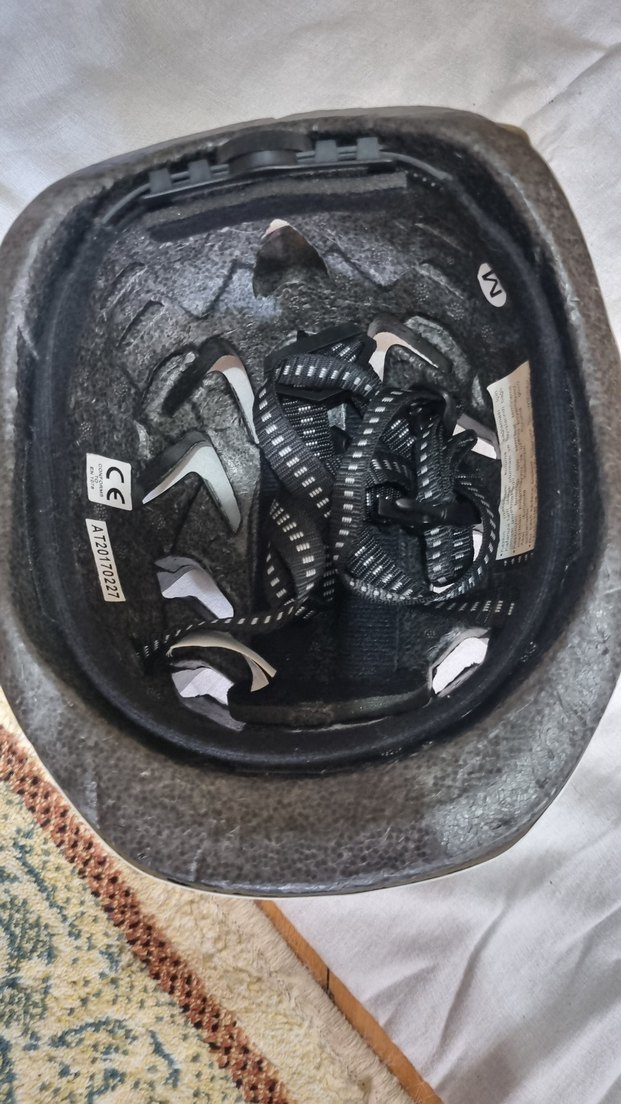 Mor Baskılı Bisiklet Kaskı - Görsel 3