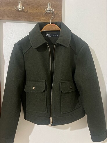 Zara yeşil mont
