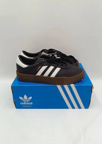 Adidas 40