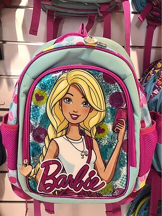 Barbie okul çantası