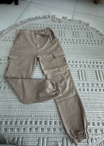 Kadın Bej Kemerli Rahat spor paçası lastikli Pantolon