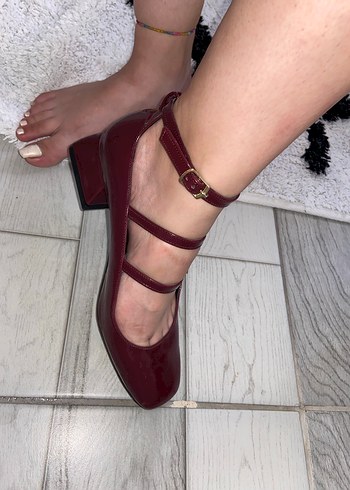 Parlak Bordo Tokalı Kadın Topuklu Ayakkabı - Görsel 4
