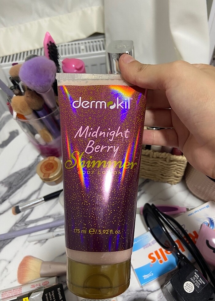 Işıltılı losyon - Görsel 2