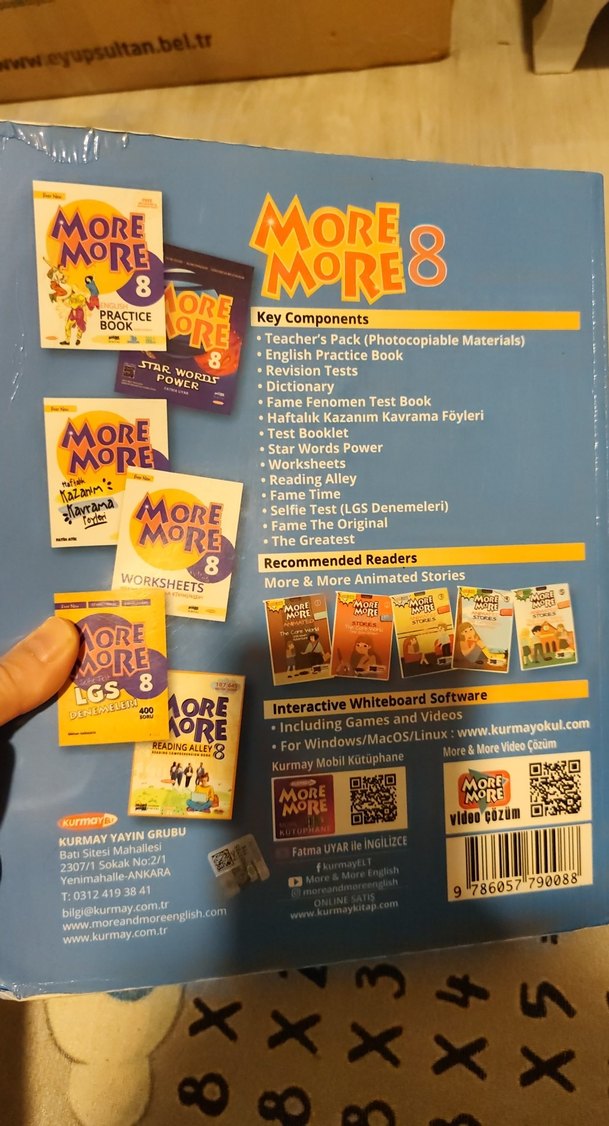 More More 8 Fame Fenomen İngilizce Test Kitabı - Görsel 2