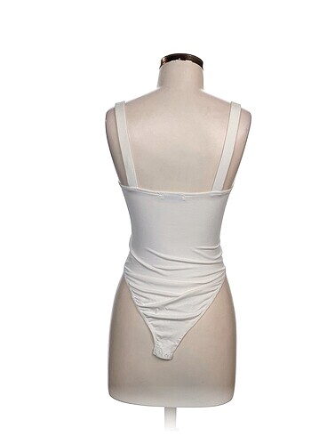 s Beden Zara Bluz %70 İndirimli.