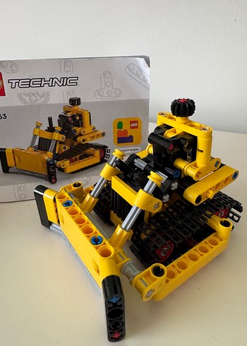 Beden LEGO Technic 42163 Sarı Dozer