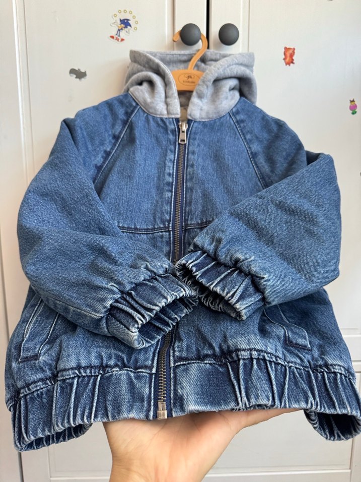 Kapüşonlu Erkek Çocuk Kot Ceket - Görsel 3