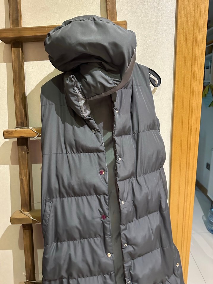 Düğmeli Uzun Gri Kadın Yelek - Görsel 3