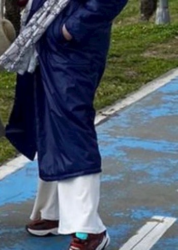 Kadın Lacivert Uzun Parlak Yağmurluk - Görsel 7