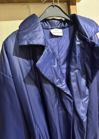 Kadın Lacivert Uzun Parlak Yağmurluk - Görsel 5