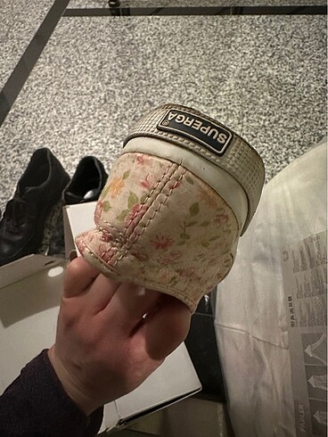40 Beden Superga ayakkabı