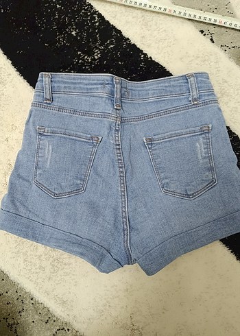 Düğmeli Mavi Mini Kot Şort - Görsel 7