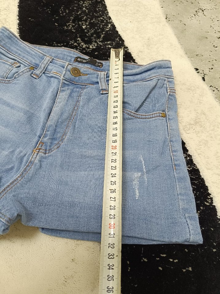 Düğmeli Mavi Mini Kot Şort - Görsel 4