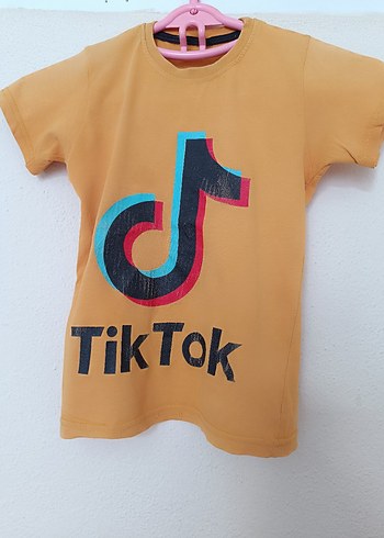 Sarı TikTok Baskılı Erkek Tişört