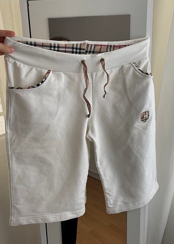 Burberry Beyaz Bel Bantlı Şortu - Görsel 2