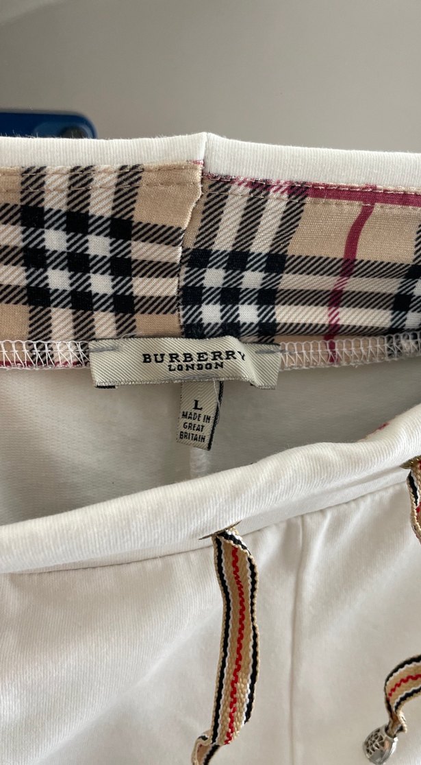Burberry Beyaz Bel Bantlı Şortu - Görsel 4