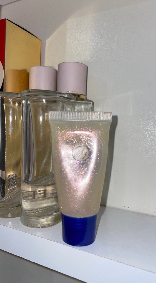 The Color Workshop Mavi Işıltılı Lip Gloss - Görsel 5