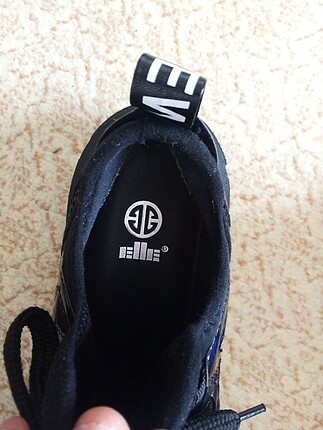 38 Beden siyah Renk Spor yürüyüş ayakkabısı 